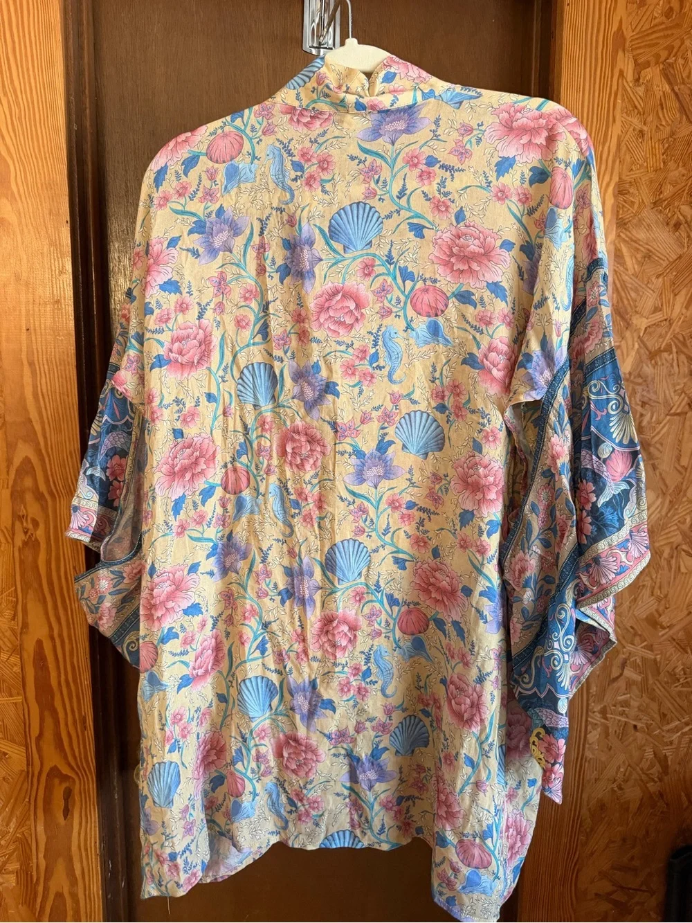 Spell Seashell Short Robe - Picture 11 of 11